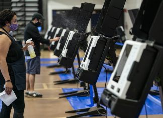 ‘Reckless and stupid’: Security world feuds over how to ban wireless gear in voting machines